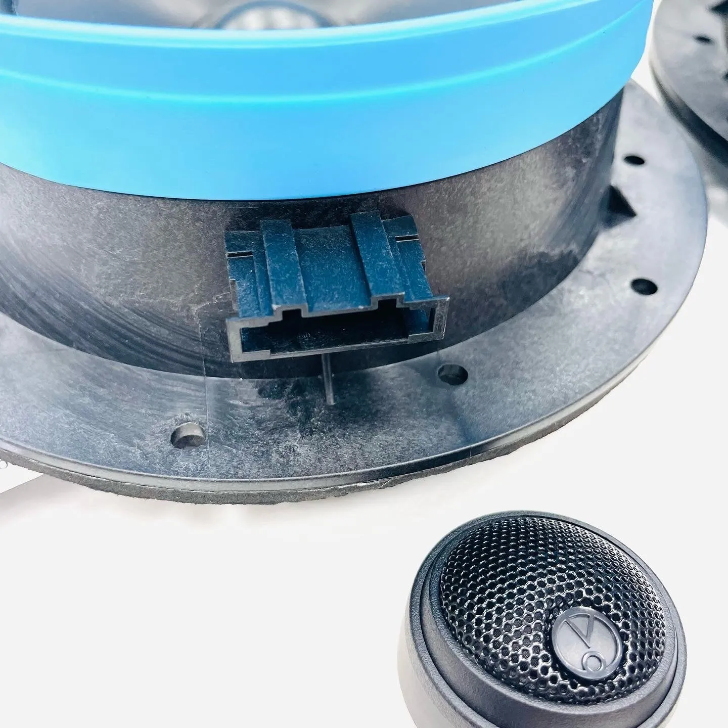 Caddy MK4 15-19 JBL Plug & Play Speaker Kit