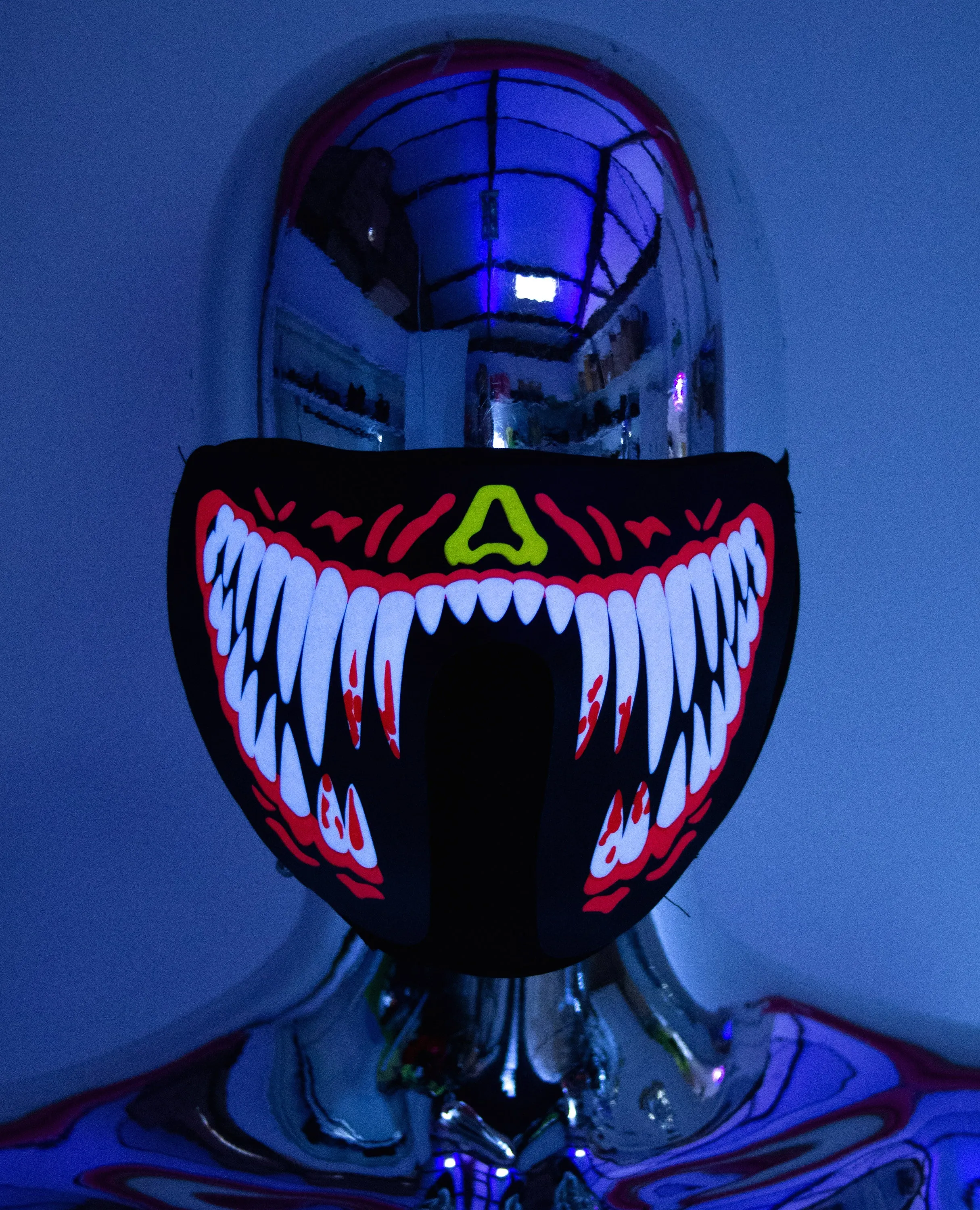 RAZOR TOOTH RECHARGEABLE MASK