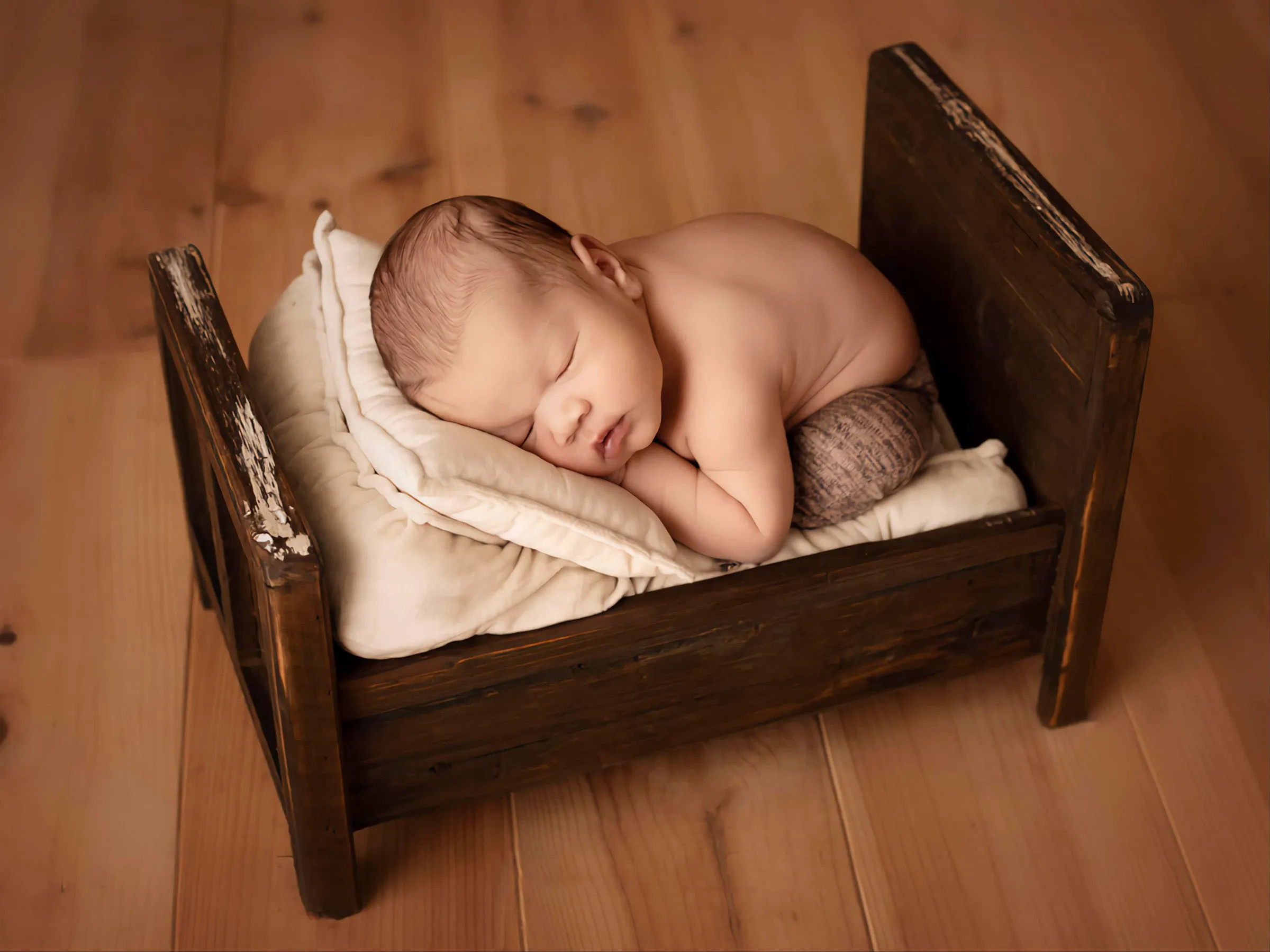 Rustic Bed - Acacia