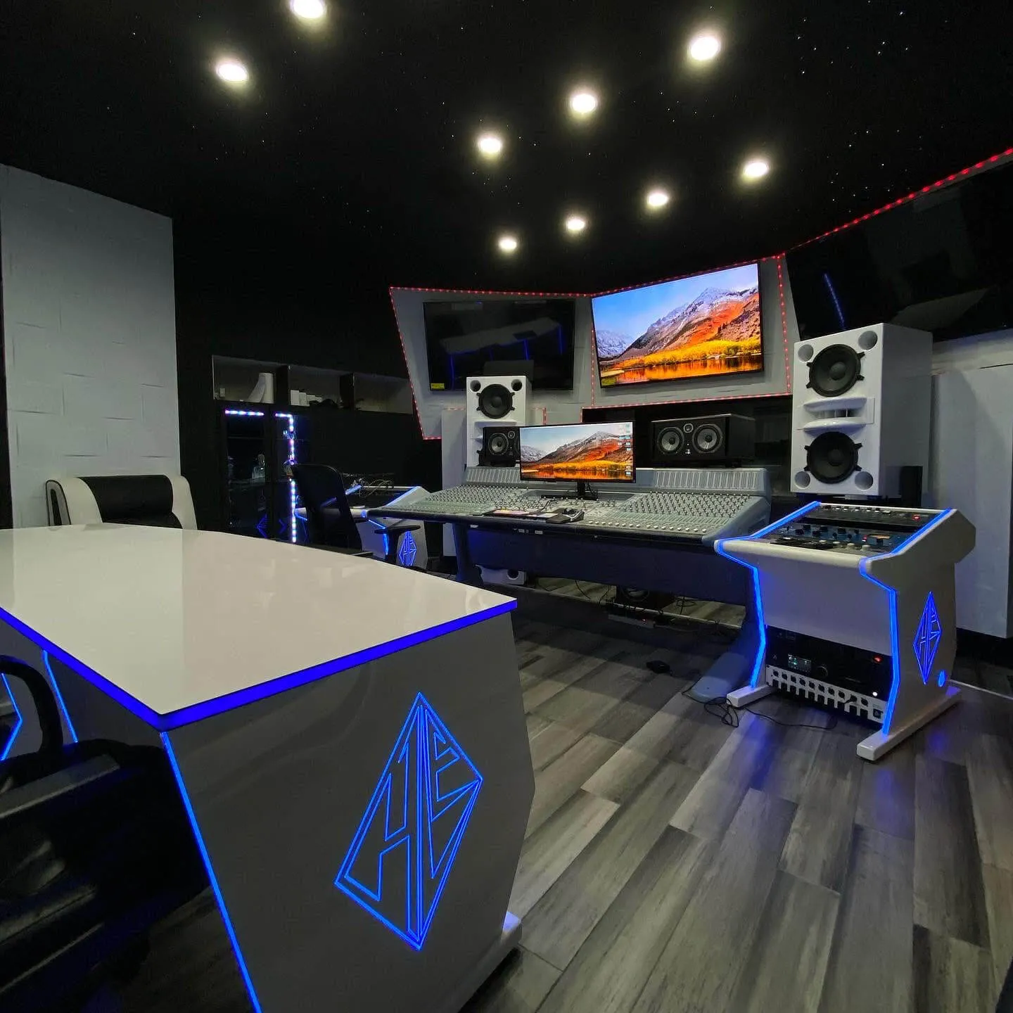 TEC 2022 AWARD NOMINEE HIGH LEVEL ENTERTAINMENT STUDIOS