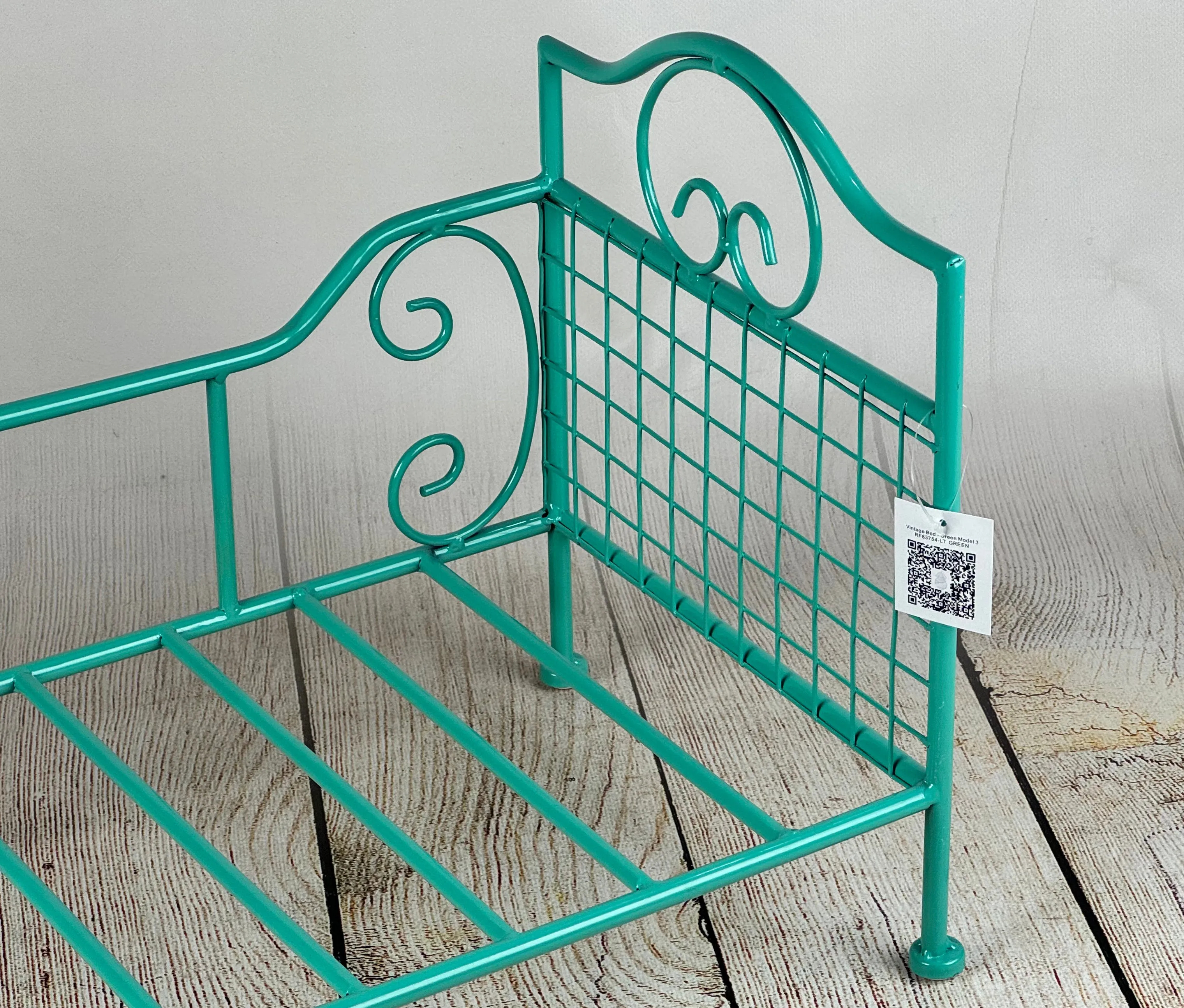 Vintage Bed - Green Model 3