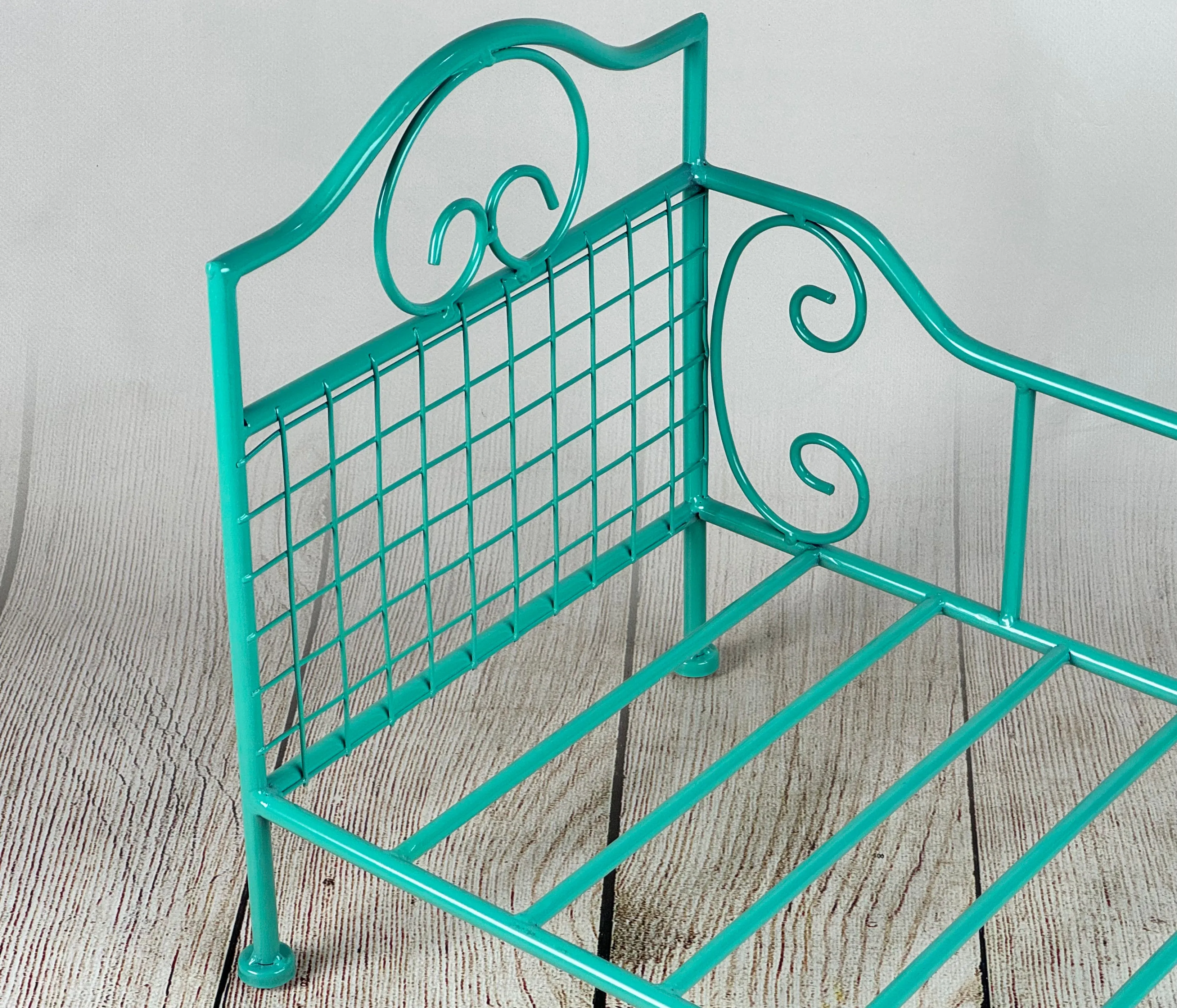 Vintage Bed - Green Model 3